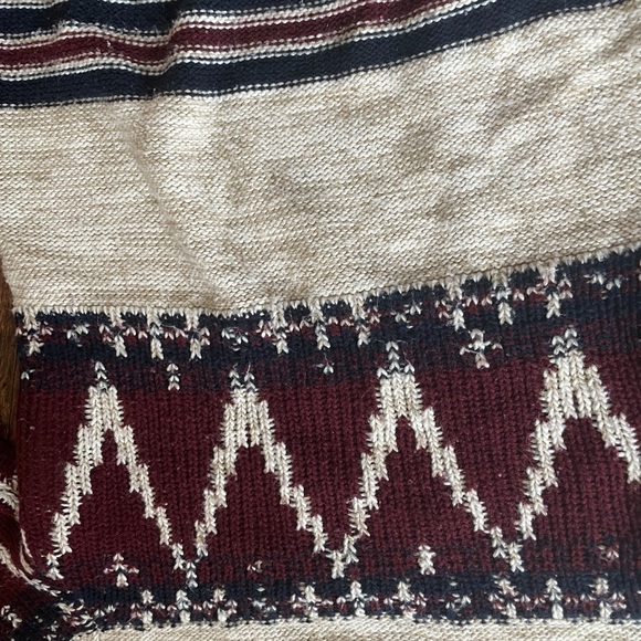 Knit sweater - Picture 16 of 17